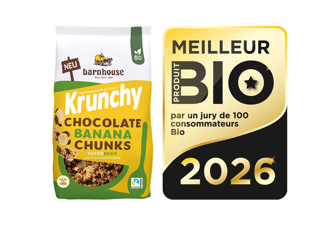 Packshot von Krunchy Chocolate Banana Chunks, daneben das französische Siegel für "Bestes Bio 2026".