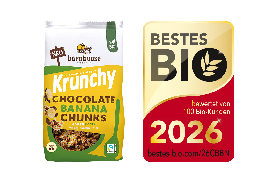 Packshot von Krunchy Chocolate Banana Chunks, daneben das Siegel für "Bestes Bio 2026".
