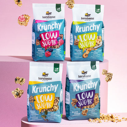 Alle vier Sorten zuckerarmen Sorten von Bio-Knuspermüsli-Hersteller Barnhouse - in den Sorten Low Sugar Very Berry, Crazy Nuts, Silly Seeds und Plain Grain.