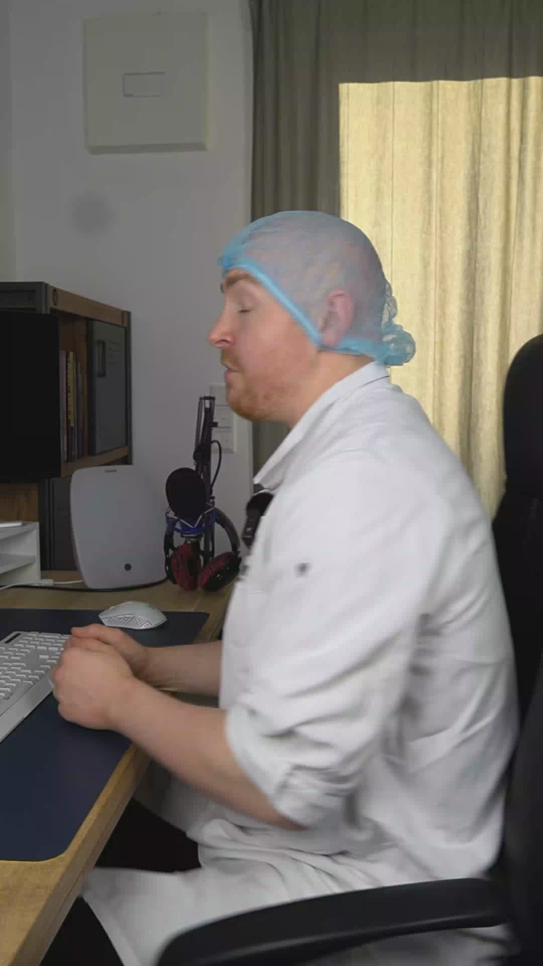 Lade das Video: Unser stellvertretender Produktionsleiter Paul erklärt, was dich bei der Ausbildung zur Fachkraft Lebensmitteltechnik bei Barnhouse erwartet.